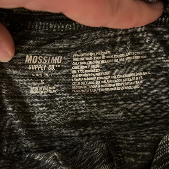 Mossimo heather dark gray capris pants, size small - Picture 3 of 5